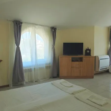 Blago شقة فارنا